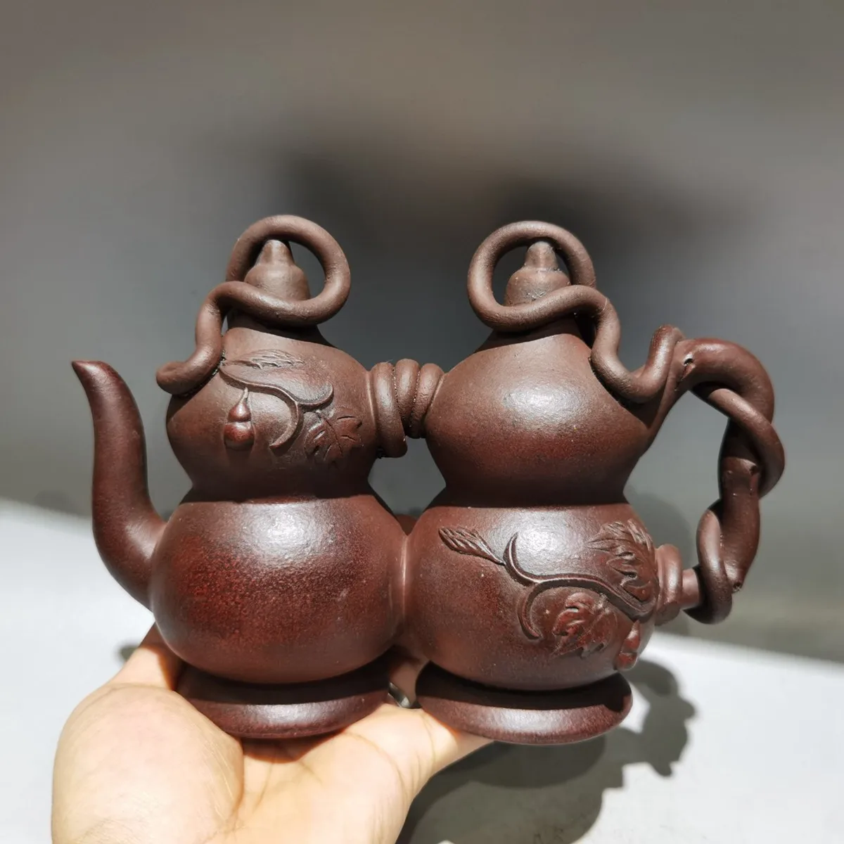 Китайский Глиняный Чайник Yixing Zisha, горшок для отвода воды Shi Dabin, 280 мл
Китайский Глиняный Чайник Yixing Zisha, горшок для отвода воды Shi Dabin, 280 мл