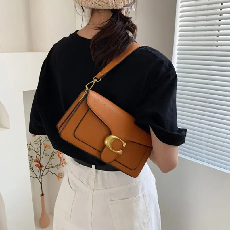 Bolso de mano para mujer con diseño de caviar pequeño y cuadrado diagonal Bolso de mano para mujer con diseño de caviar pequeño y cuadrado diagonal