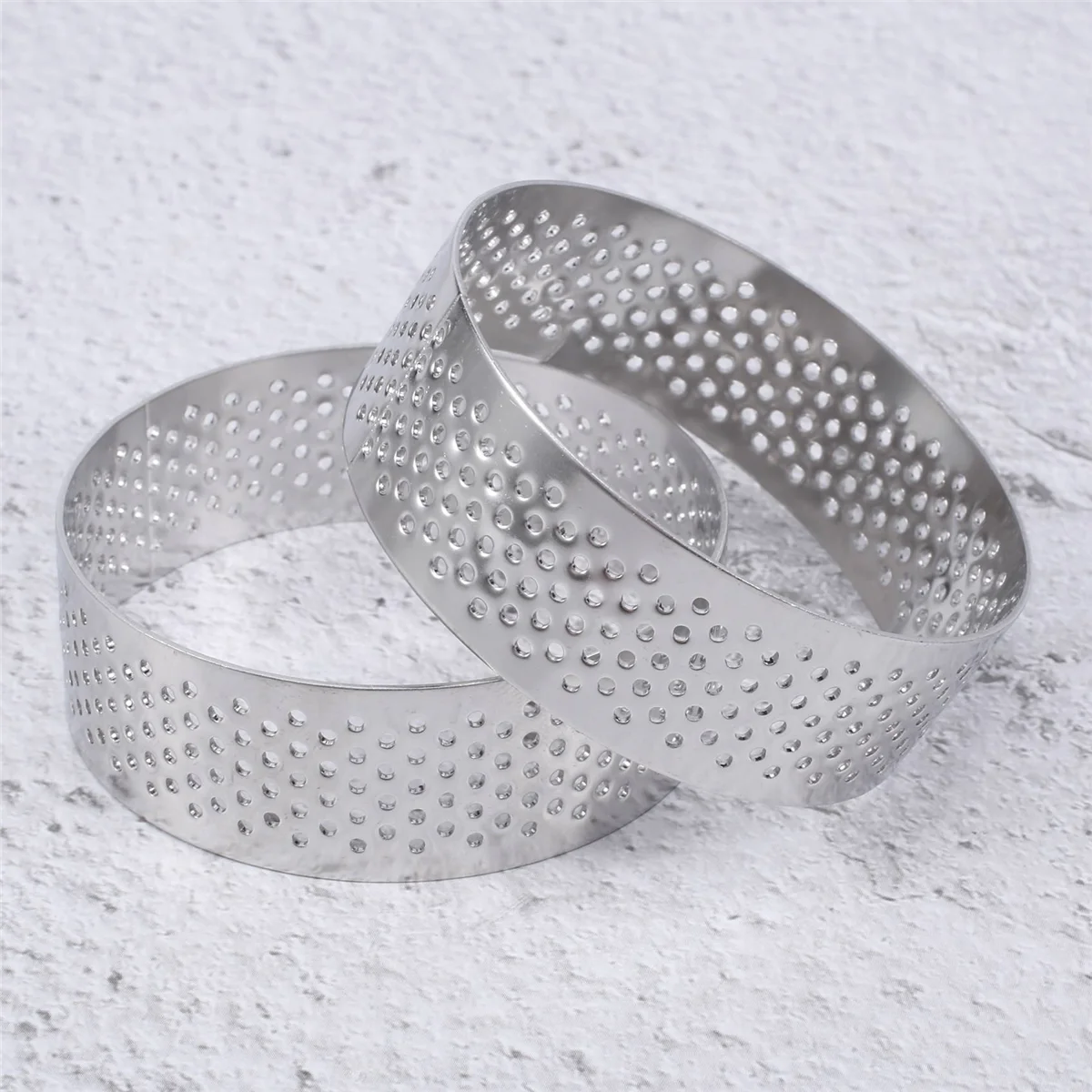 6Pcs 6cm Tart Ring Stainless Steel Tartlet Mold Circle Cutter Pie Ring Heat-Resistant Perforated Cake Mousse Molds
6Pcs 6cm Tart Ring Stainless Steel Tartlet Mold Circle Cutter Pie Ring Heat-Resistant Perforated Cake Mousse Molds