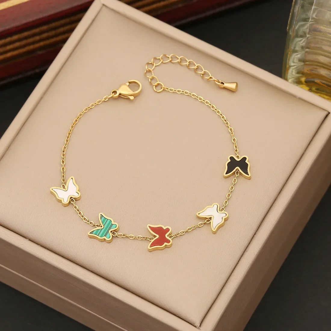 personality New Jewelry Colorful Butterfly Necklace Fashion Stainless Steel Jewelry Set INS Trendy Necklace gift 
personality New Jewelry Colorful Butterfly Necklace Fashion Stainless Steel Jewelry Set INS Trendy Necklace gift