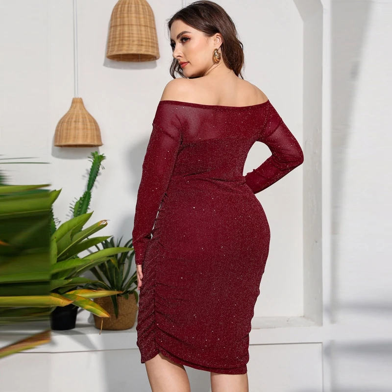 Женское летнее платье с длинным рукавом и круглым вырезом
Женское летнее платье с длинным рукавом и круглым вырезом