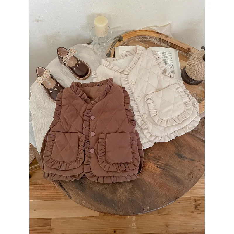 Korean Children's Clothing Girls' Solid Color Stringy Selvedge Vest Outer Wear Western Style Winter Children's Quilted Warm Coat
Korean Children's Clothing Girls' Solid Color Stringy Selvedge Vest Outer Wear Western Style Winter Children's Quilted Warm Coat