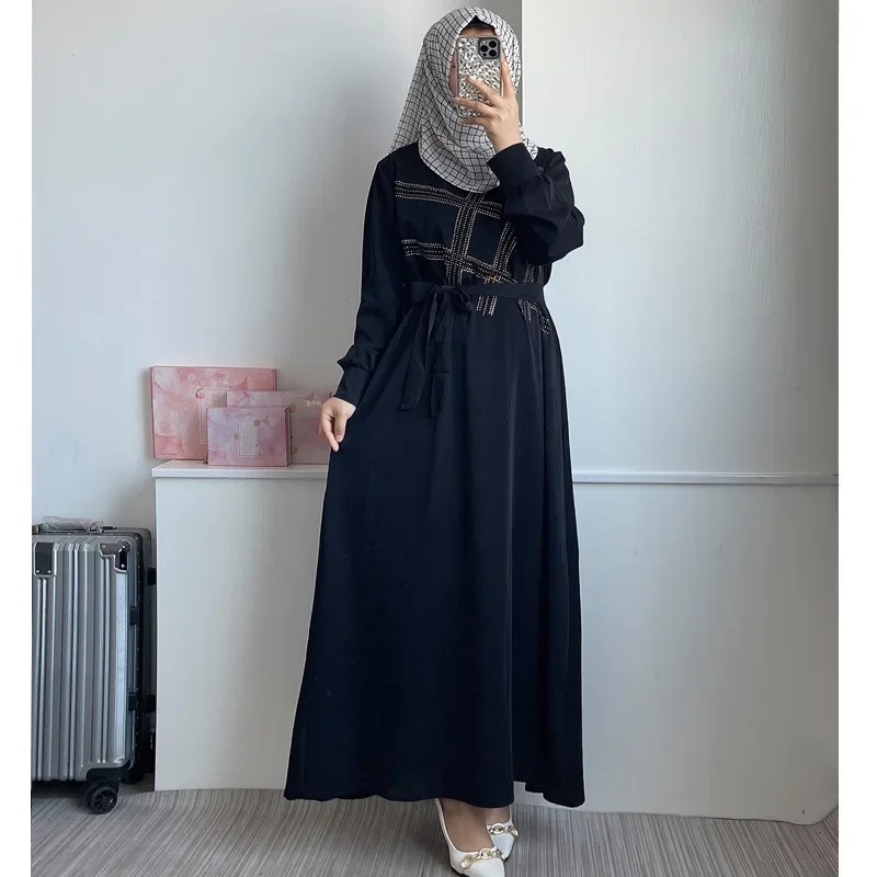 Abaya Muslim Maxi Dress Women With Diamond Arab Dubai Islamic Clothing Robes Autumn New Fashion Loose Casual Muslim Long Dresses
Abaya Muslim Maxi Dress Women With Diamond Arab Dubai Islamic Clothing Robes Autumn New Fashion Loose Casual Muslim Long Dresses