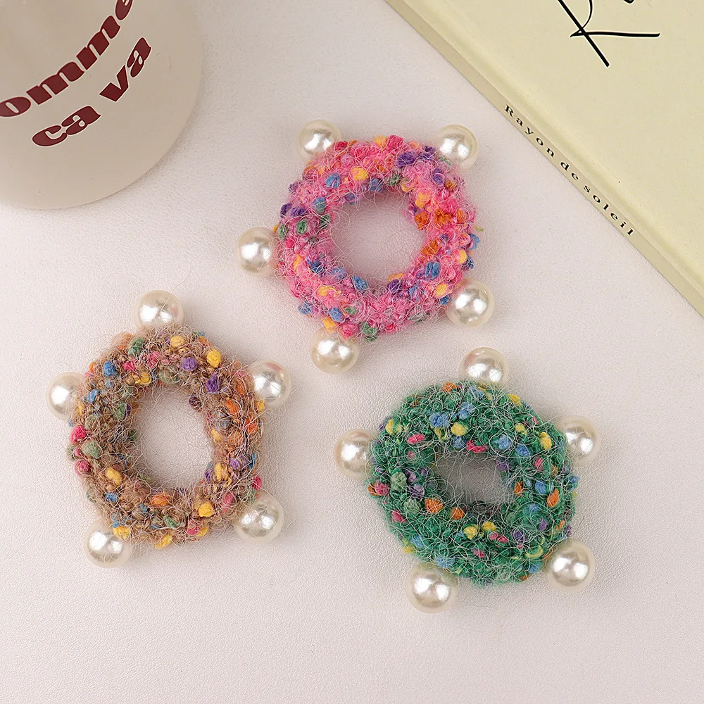 Woolen knit imitation Pearl Hair Rope Fragrant Wind Premium Temperament Head Rope High Stretch Ponytail Rubber Band Headpiece
Woolen knit imitation Pearl Hair Rope Fragrant Wind Premium Temperament Head Rope High Stretch Ponytail Rubber Band Headpiece
