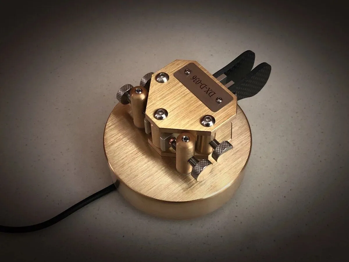 Morse Code CW Магнитный Iambic ключ 100% чистая медь магнитные возвратные лопатки Morse Iambic ключ для любительской радиолюбительской
Morse Code CW Магнитный Iambic ключ 100% чистая медь магнитные возвратные лопатки Morse Iambic ключ для любительской радиолюбительской