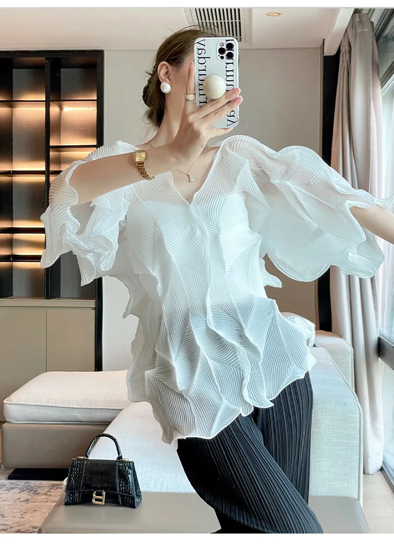 Miyake Pleated T-Shirt 2025 Summer Designer Model Sheer Loose T-Shirt French Elegant Peplum High End Pleated Top Tunic Clothing Miyake Pleated T-Shirt 2025 Summer Designer Model Sheer Loose T-Shirt French Elegant Peplum High End Pleated Top Tunic Clothing