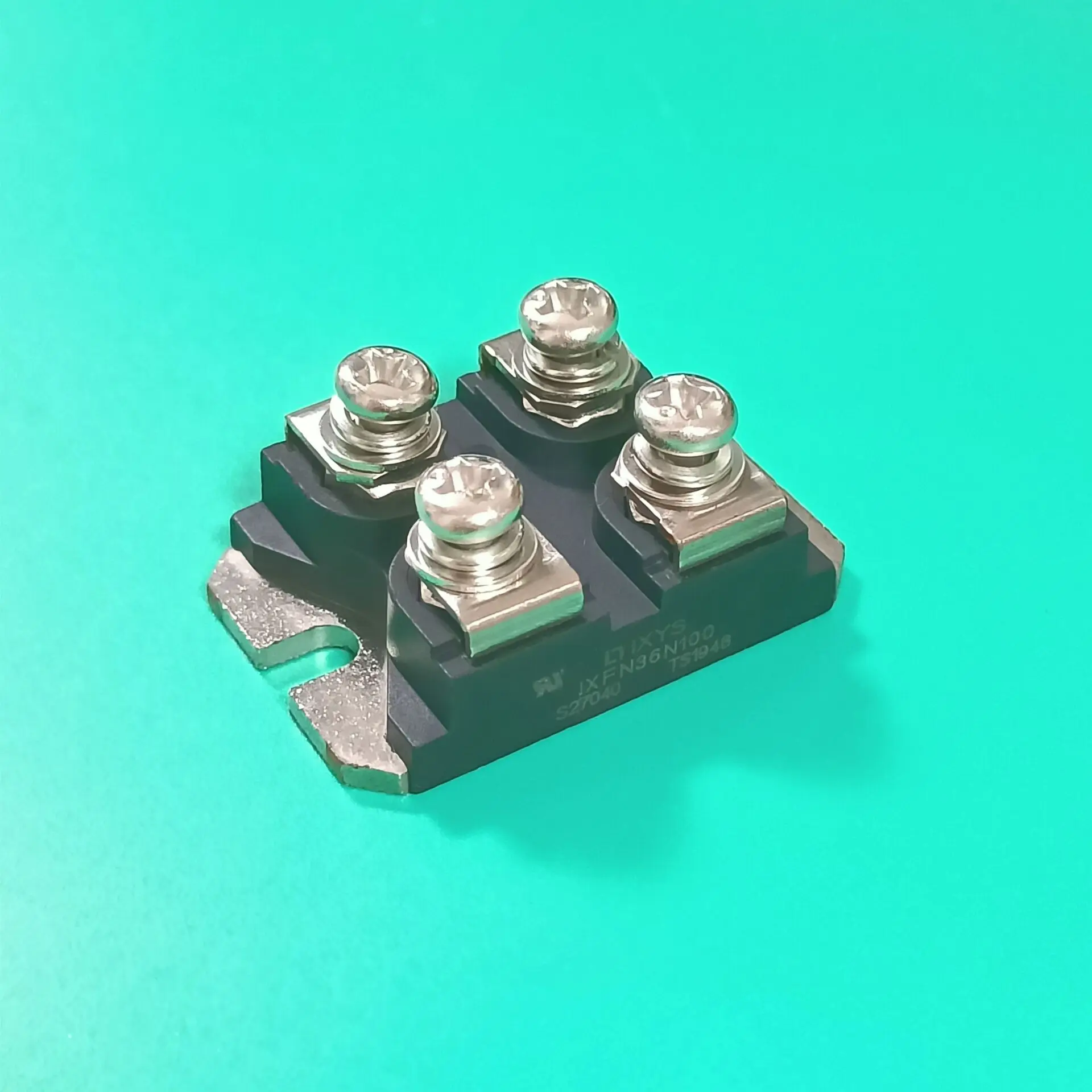 

IXFN36N100 MODULE IXFN36N 100 MOSFET N-CH 1KV 36A SOT-227B IXFN36 N100 IXFN 36N100 IX FN36N100