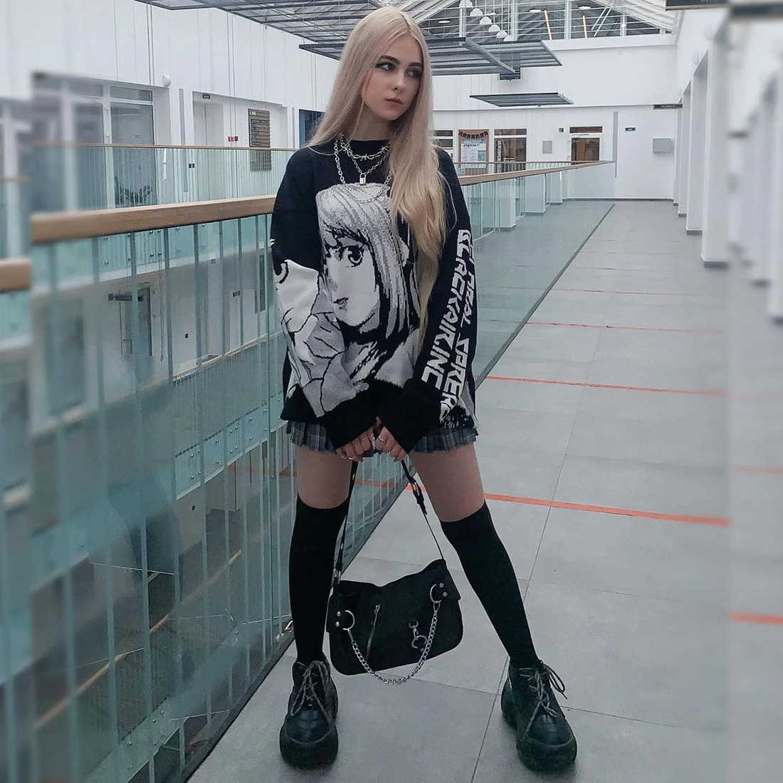 2023 Hip Hop Streetwear Vintage Style Harajuku Knitting Sweater Anime Girl Knitted Death Note Sweater Pullover
2023 Hip Hop Streetwear Vintage Style Harajuku Knitting Sweater Anime Girl Knitted Death Note Sweater Pullover