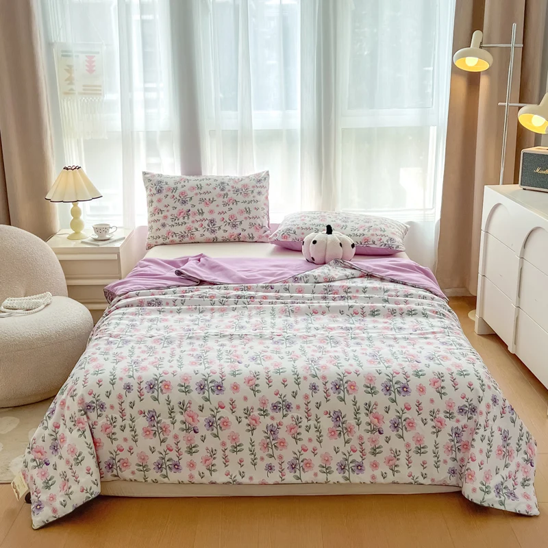 Summer Quilt Floral Style Duvets Single/Queen Size Comforter Thin Duvets Skin-friendly Bedspread edredones (No Pillowcase) Summer Quilt Floral Style Duvets Single/Queen Size Comforter Thin Duvets Skin-friendly Bedspread edredones (No Pillowcase)