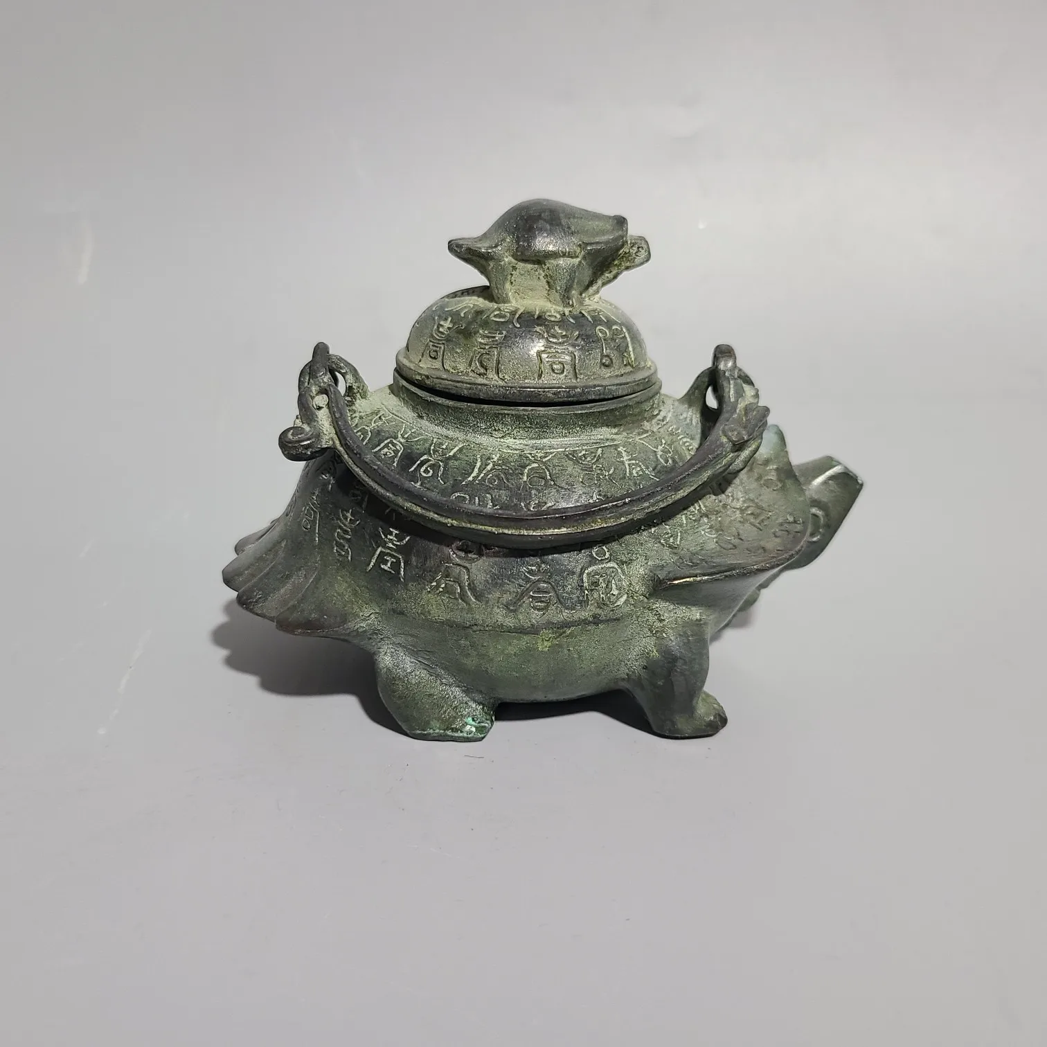 Antique Collection Turtle Pot Sculpture Bronze Hip Tea Set Kettle Crafts Retro Home Decor Accessories Art Sculpture
Antique Collection Turtle Pot Sculpture Bronze Hip Tea Set Kettle Crafts Retro Home Decor Accessories Art Sculpture