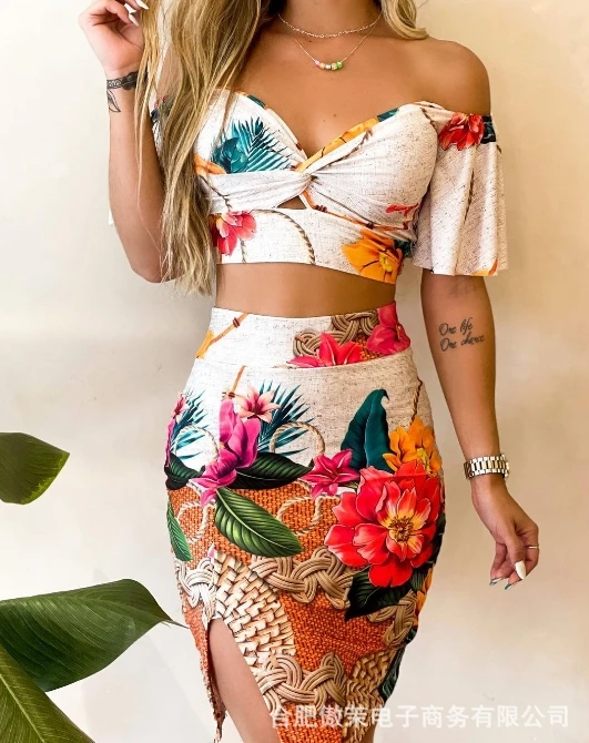 New Fashion 2024 Summer Women's Casual Hollow Out Short Sleeve Top & Sexy Split Skirt Set Women Vintage Printed Skirts Outfits
New Fashion 2024 Summer Women's Casual Hollow Out Short Sleeve Top & Sexy Split Skirt Set Women Vintage Printed Skirts Outfits