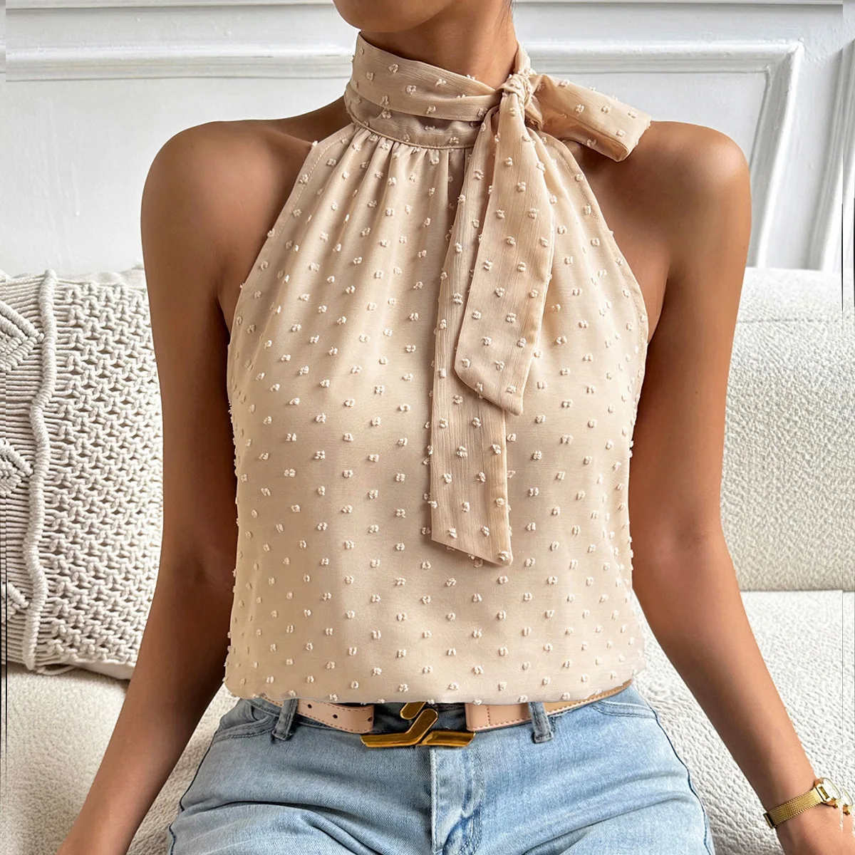 Casual Temperamental Elegant Hairball Lace-Up Sleeveless Top 2023 Summer Fashion New Women Solid Color Chic Top
Casual Temperamental Elegant Hairball Lace-Up Sleeveless Top 2023 Summer Fashion New Women Solid Color Chic Top