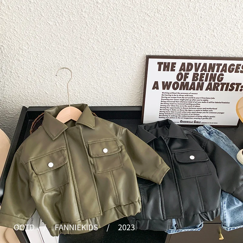 

Детская кожаная куртка, Новинка осени 2023, универсальная Толстая куртка с лацканами для маленьких мальчиков, корейские модные детские топы из мягкой искусственной кожи, верхняя одежда