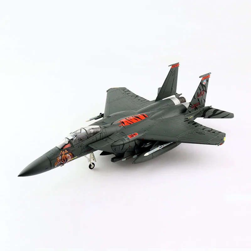 1/72 Scale HA4526 US Air Force 15E F15 Fighter-bomber Tiger Aircraft Model Toys Fans Gift Collection Display Decoration Adults
1/72 Scale HA4526 US Air Force 15E F15 Fighter-bomber Tiger Aircraft Model Toys Fans Gift Collection Display Decoration Adults