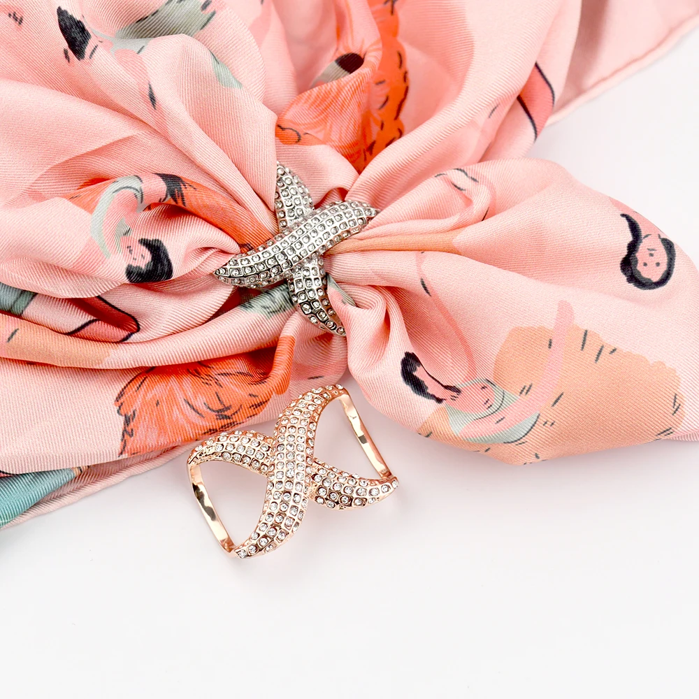 Classic Scarf Decorative Button with Shawl Button, Artificial Water Diamond Unique Scarf Fixed Button, Women's Wedding Accessori
Classic Scarf Decorative Button with Shawl Button, Artificial Water Diamond Unique Scarf Fixed Button, Women's Wedding Accessori