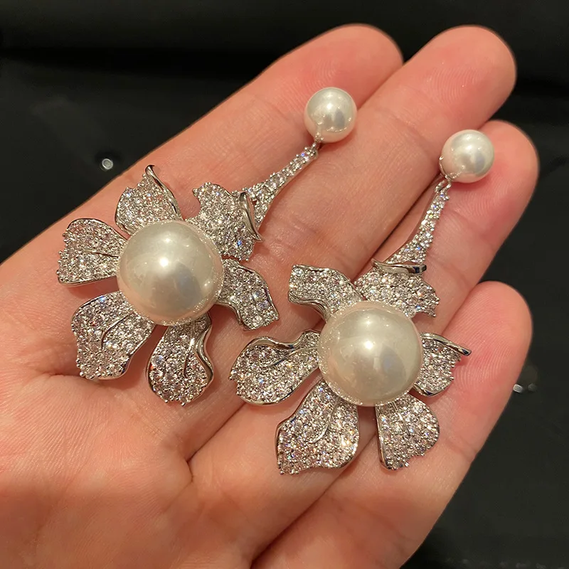 Flower Pearl Earrings Pendant Tassel Cubic Zircon Jewelry For Women 2022 Luxury Brands Fashion Silver Luxurious Aretes Aesthetic
Flower Pearl Earrings Pendant Tassel Cubic Zircon Jewelry For Women 2022 Luxury Brands Fashion Silver Luxurious Aretes Aesthetic