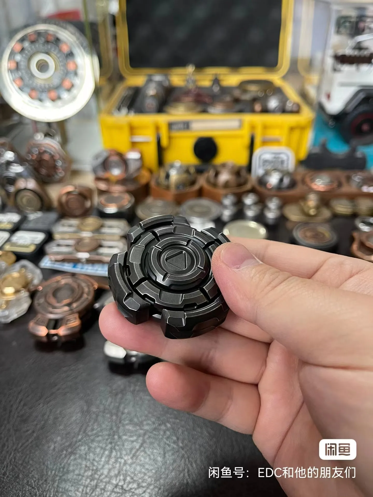 Mackey nuclear series nuclear retro stainless steel decompression fingertip gyroscope limited quantity tidal toy toys edc brand
Mackey nuclear series nuclear retro stainless steel decompression fingertip gyroscope limited quantity tidal toy toys edc brand