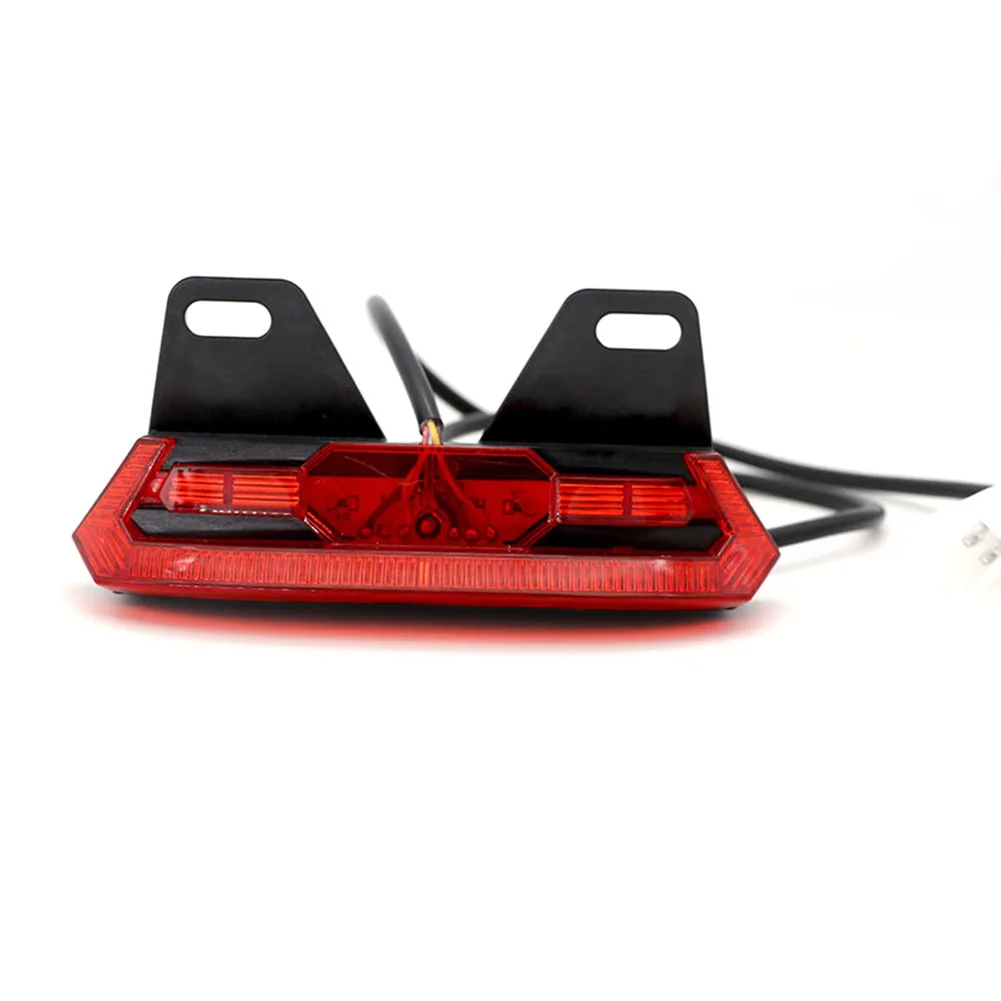 Taillight Bike Taillight Turn Signal 12V 140x60mm Brake Light Cycling Ebike Electric Bicycle Rear Lamp Durable
Taillight Bike Taillight Turn Signal 12V 140x60mm Brake Light Cycling Ebike Electric Bicycle Rear Lamp Durable