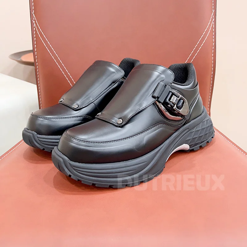 Spring Autumn New Style Man Sports Shoes Round Head Anti Slip Sole Lovers Leisure Shoes Fashion Versatile Sneakers
Spring Autumn New Style Man Sports Shoes Round Head Anti Slip Sole Lovers Leisure Shoes Fashion Versatile Sneakers