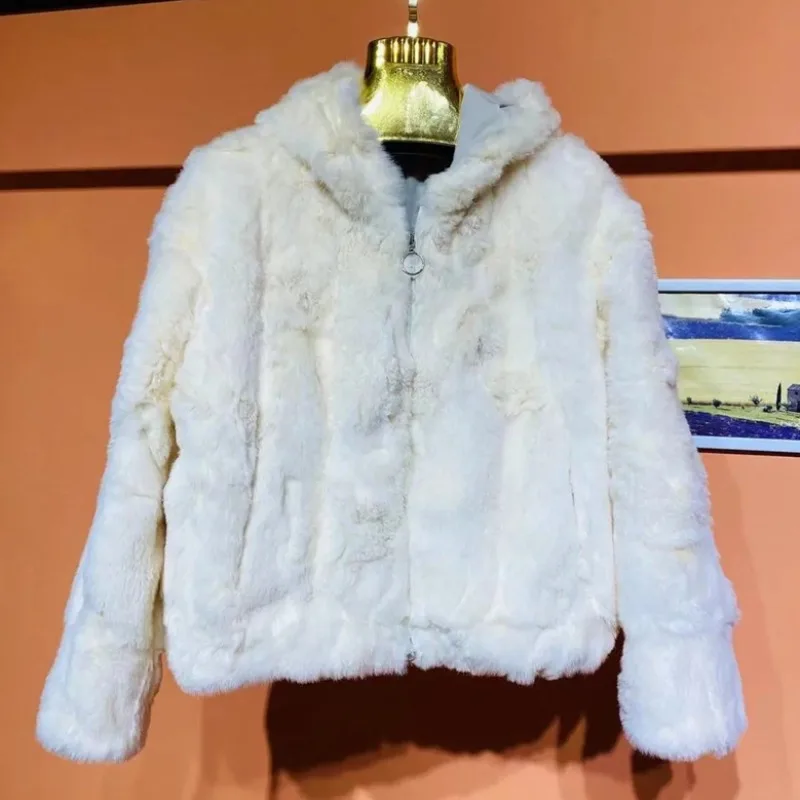 Winter New Women Korean Plush Hooded Warm Faux Fur OvercoatsThicken Rabbit Furs Short Jacket Loose Oversize Solid Color Outwear
Winter New Women Korean Plush Hooded Warm Faux Fur OvercoatsThicken Rabbit Furs Short Jacket Loose Oversize Solid Color Outwear