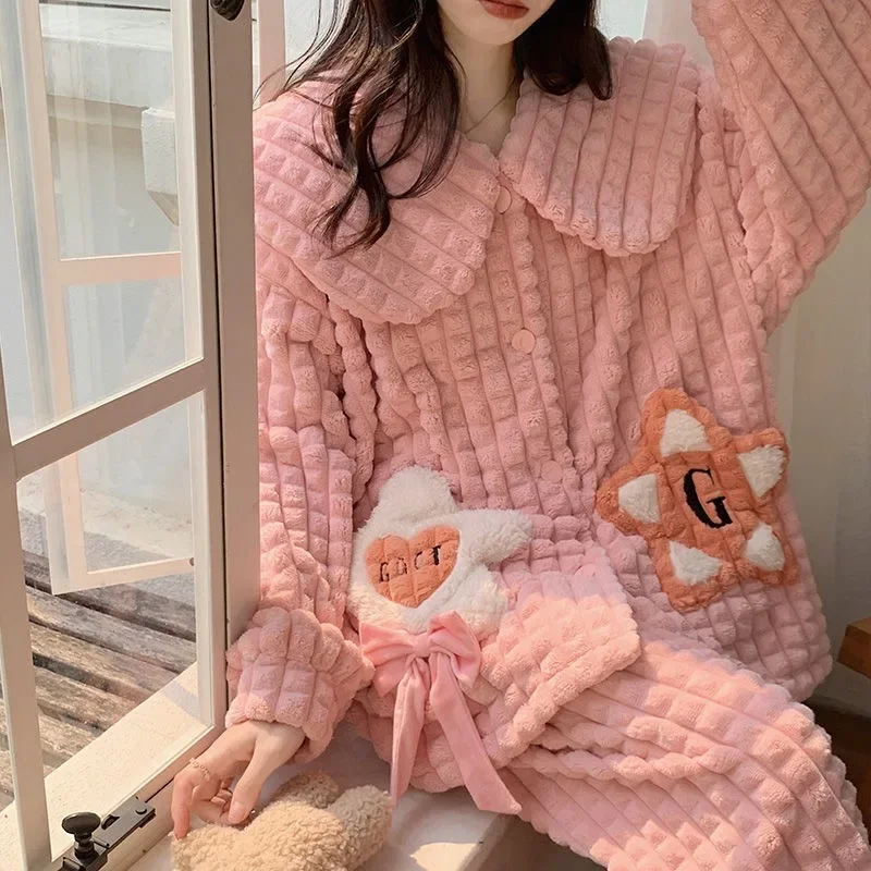 

New Winter Coral Velvet Pajamas for Women Plush Thick Warm Loungewear Doll Neck Cute Flannel Homewear Set Large Lapel Sleepwear