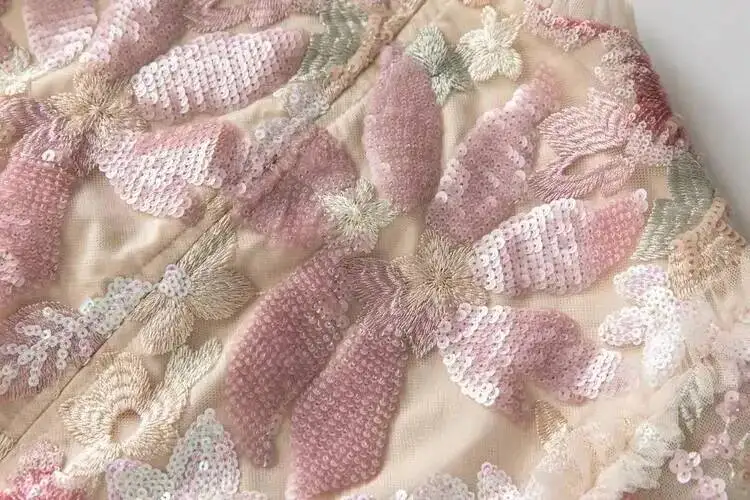 QMQA فستان نسائي أنيق مطرز بالترتر وأكمام مضيئة وكشكشة منتفخة فساتين كعكة لصيف 2025 ملابس نسائية جديدة QM648 QMQA فستان نسائي أنيق مطرز بالترتر وأكمام مضيئة وكشكشة منتفخة فساتين كعكة لصيف 2025 ملابس نسائية جديدة QM648