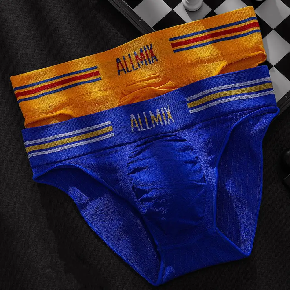Men Briefs Breathable Men's Sports Briefs with Seamless Design Low Waist Elastic Quick Dry Technology for Comfortable Wear
Men Briefs Breathable Men's Sports Briefs with Seamless Design Low Waist Elastic Quick Dry Technology for Comfortable Wear