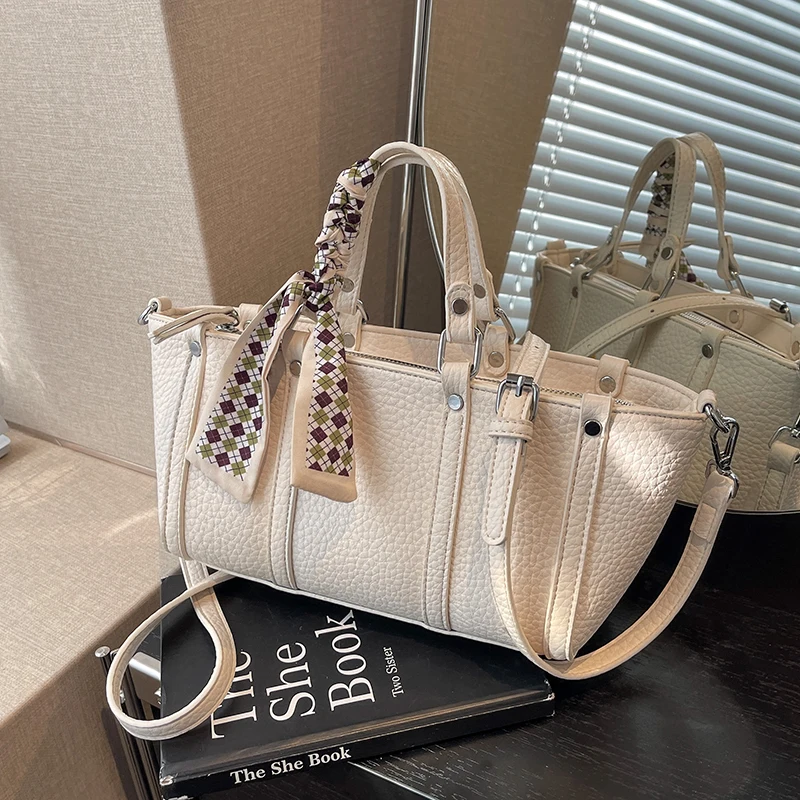 Niche Design Bag 2023 New Women's Bag Messenger Bag Tote Bucket Bag Shoulder Bag
Niche Design Bag 2023 New Women's Bag Messenger Bag Tote Bucket Bag Shoulder Bag