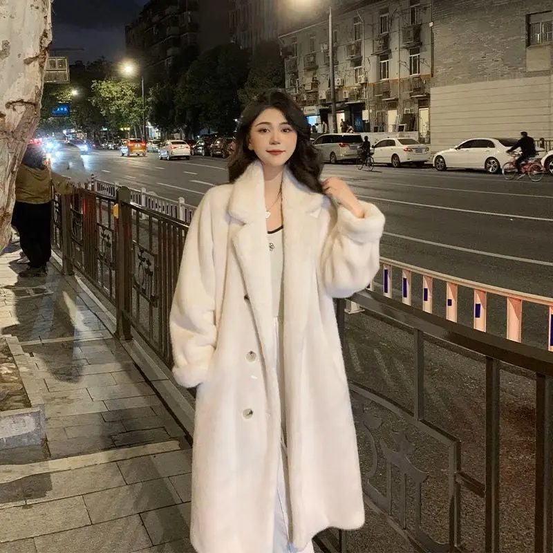 2023 Winter Women New High Quality Fashion Fluffy Clothing Plush Faux Fur Coat Autumn Ladies furry Tops C3
2023 Winter Women New High Quality Fashion Fluffy Clothing Plush Faux Fur Coat Autumn Ladies furry Tops C3