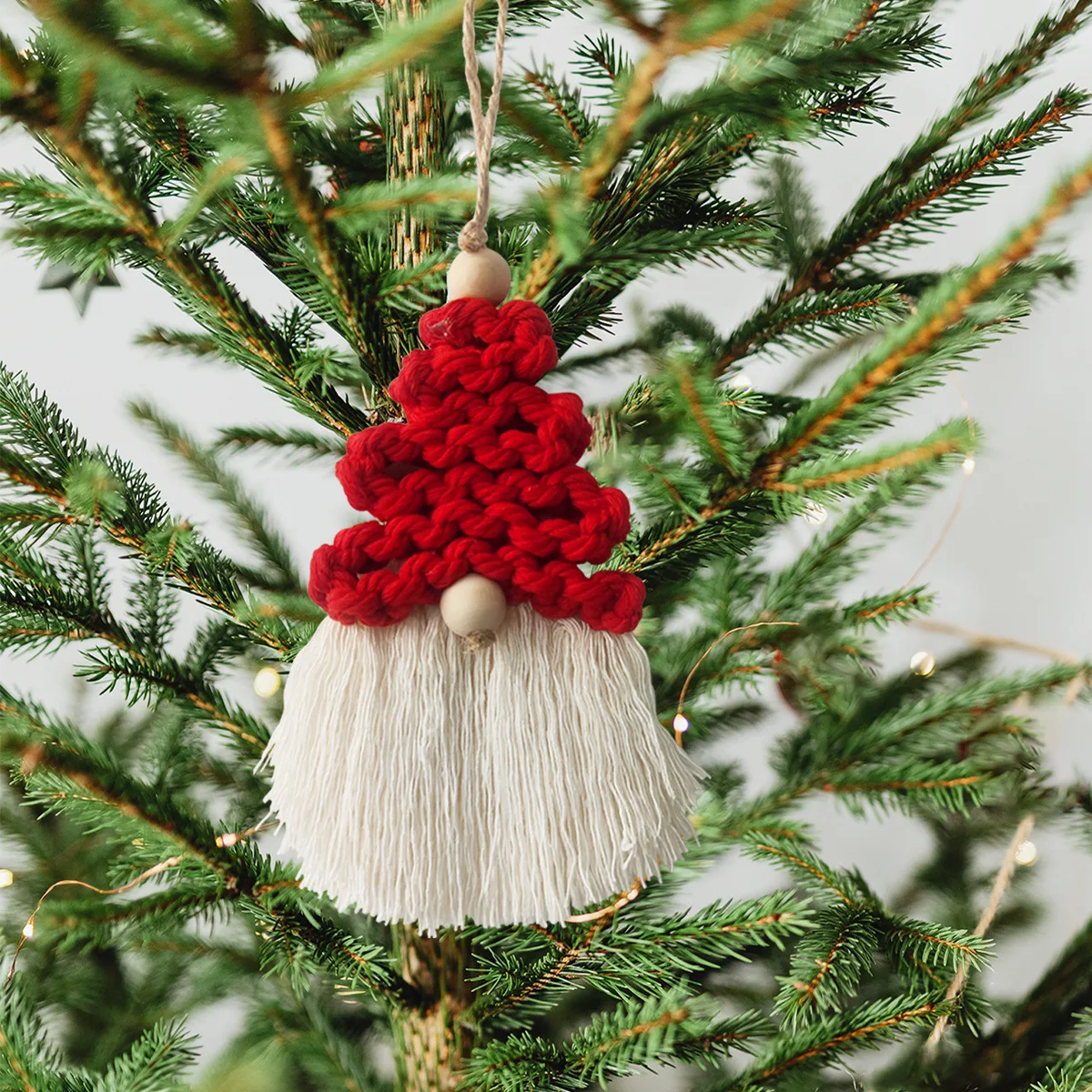 1 Pcs Handwoven Macrame Christmas Tree Hanging Ornament Santa Tapestry Knit Home Pendant Party Holiday Wall Decor Festive Gift
1 Pcs Handwoven Macrame Christmas Tree Hanging Ornament Santa Tapestry Knit Home Pendant Party Holiday Wall Decor Festive Gift