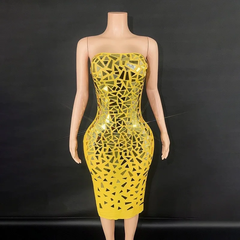 Блестящее женское вечернее платье без бретелек с зеркальной поверхностью для празднования дня рождения, сексуальное платье-футляр с открытыми плечами и открытой спиной
Блестящее женское вечернее платье без бретелек с зеркальной поверхностью для празднования дня рождения, сексуальное платье-футляр с открытыми плечами и открытой спиной