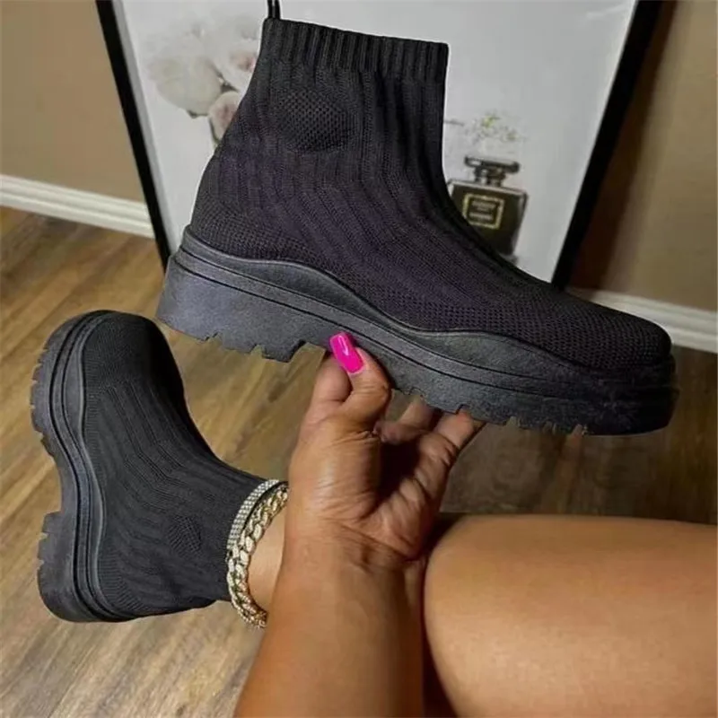 Autumn Winter New Couple Socks Shoes Women Thick-soled Casual Large Size Net Red Knitted Short Boots Women Botas De Mujer
Autumn Winter New Couple Socks Shoes Women Thick-soled Casual Large Size Net Red Knitted Short Boots Women Botas De Mujer