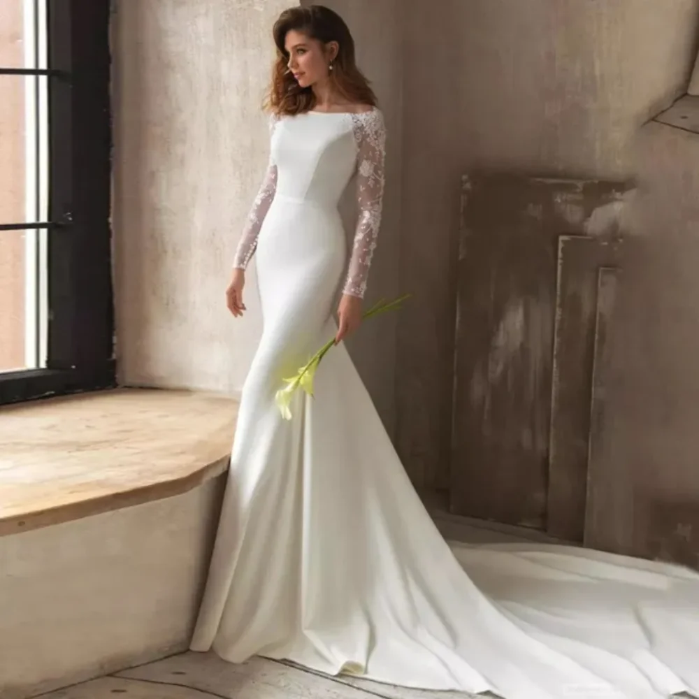 

2024 Luxury Arabic Mermaid Wedding Dress Dubai Sparkly Crystals Long Sleeves Bridal Gowns Court Train Satin Skirt robe de mariee