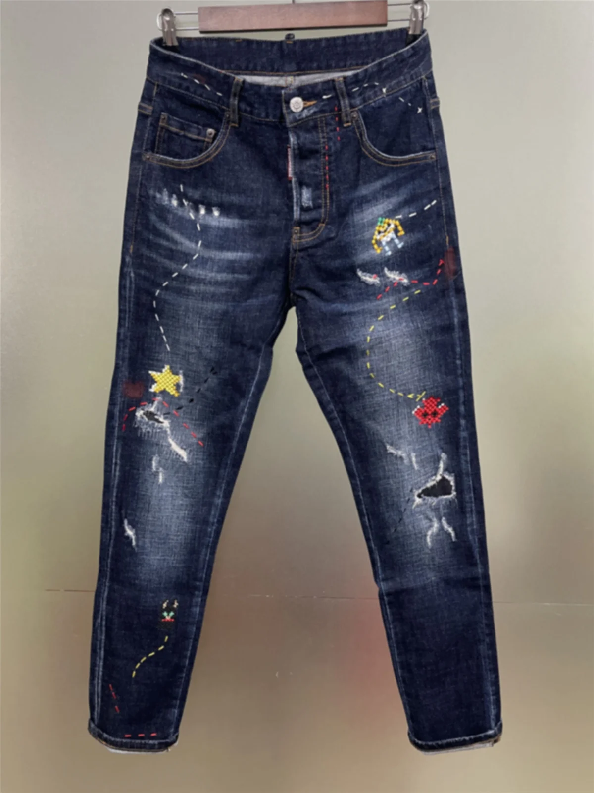 2024 New Trendy Men's Jeans Fashionable Slim Fit, Washed with Tears, Painted with Micro Elastic Feet D2 Jeans
2024 New Trendy Men's Jeans Fashionable Slim Fit, Washed with Tears, Painted with Micro Elastic Feet D2 Jeans