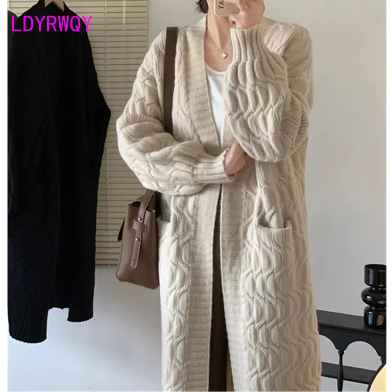 Japanese and Korean V-neck Solid Color Mid length Sweater Coat Fashion Women's Knitted Cardigan
Japanese and Korean V-neck Solid Color Mid length Sweater Coat Fashion Women's Knitted Cardigan