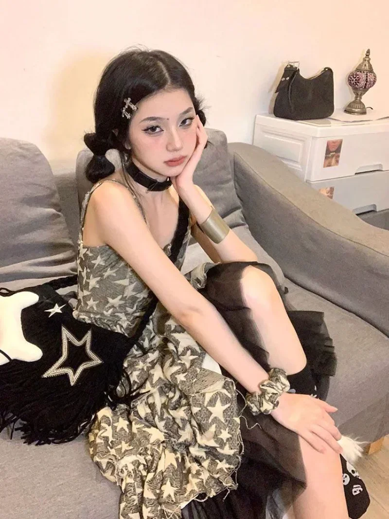 Summer Suspender Dress Women 2023 New Korean Fashion Sweet Five Pointed Star Print Dress Vintage Trend A Line Suspender Dress
Summer Suspender Dress Women 2023 New Korean Fashion Sweet Five Pointed Star Print Dress Vintage Trend A Line Suspender Dress