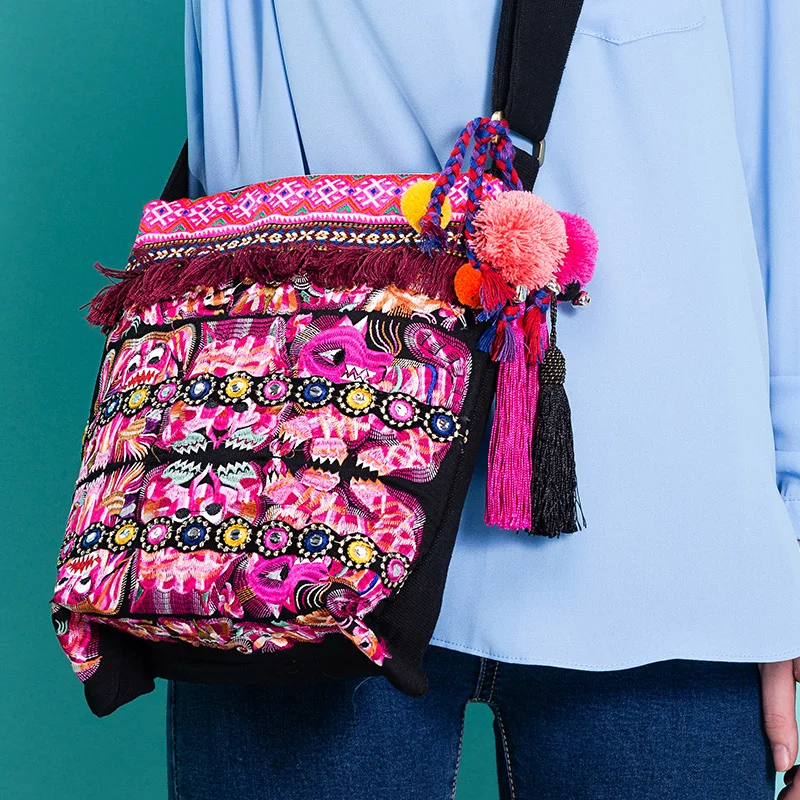 Hot Brand ethnic embroidered women bag Hmong canvas handmade tassel bags casual Female bag
Hot Brand ethnic embroidered women bag Hmong canvas handmade tassel bags casual Female bag