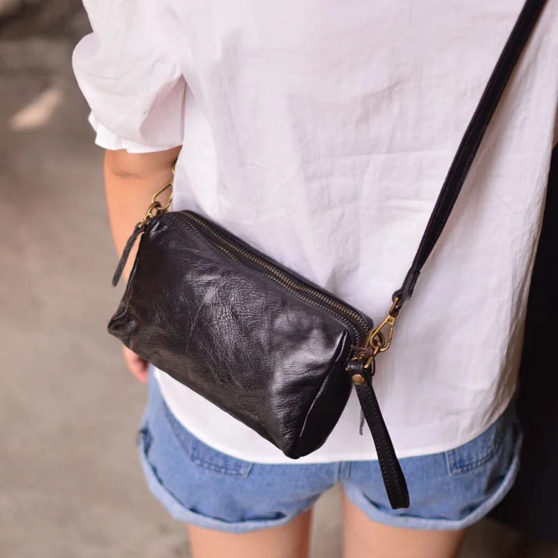 Маленькая квадратная кожаная сумка AETOO, индивидуальный дизайн, простая повседневная сумочка на молнии с небольшим дизайном в горизонтальном стиле 
Маленькая квадратная кожаная сумка AETOO, индивидуальный дизайн, простая повседневная сумочка на молнии с небольшим дизайном в горизонтальном стиле