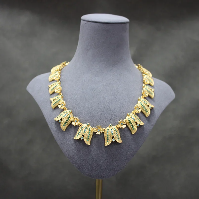 

Europe and the United States New Women's Necklace Electric Gold-plated Rhinestone Inlaid Necklace Jewelry