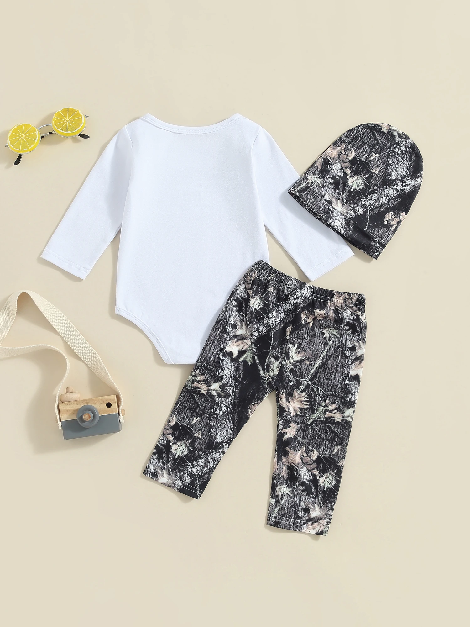 Baby Girl Bodysuit Set Floral Print Short Sleeve Rompers and Ruffled Skirt Headband 3 Piece Outfit Summer Clothes
Baby Girl Bodysuit Set Floral Print Short Sleeve Rompers and Ruffled Skirt Headband 3 Piece Outfit Summer Clothes
