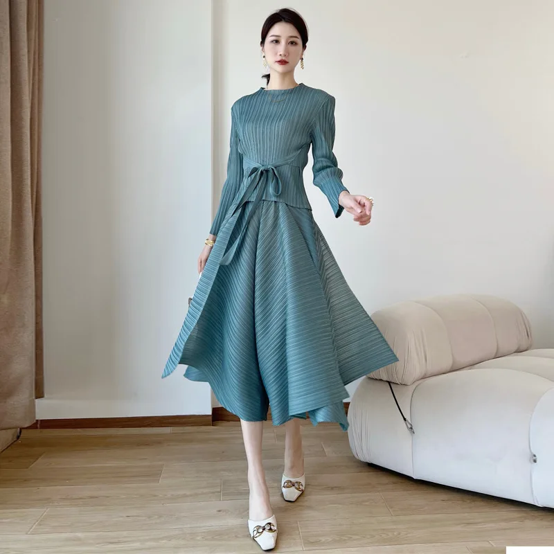 High End Fashion Medium Pleated Long Pants Suit Women's Commuting Vintage Black Long Sleeve Clothing Two-piece Set
High End Fashion Medium Pleated Long Pants Suit Women's Commuting Vintage Black Long Sleeve Clothing Two-piece Set