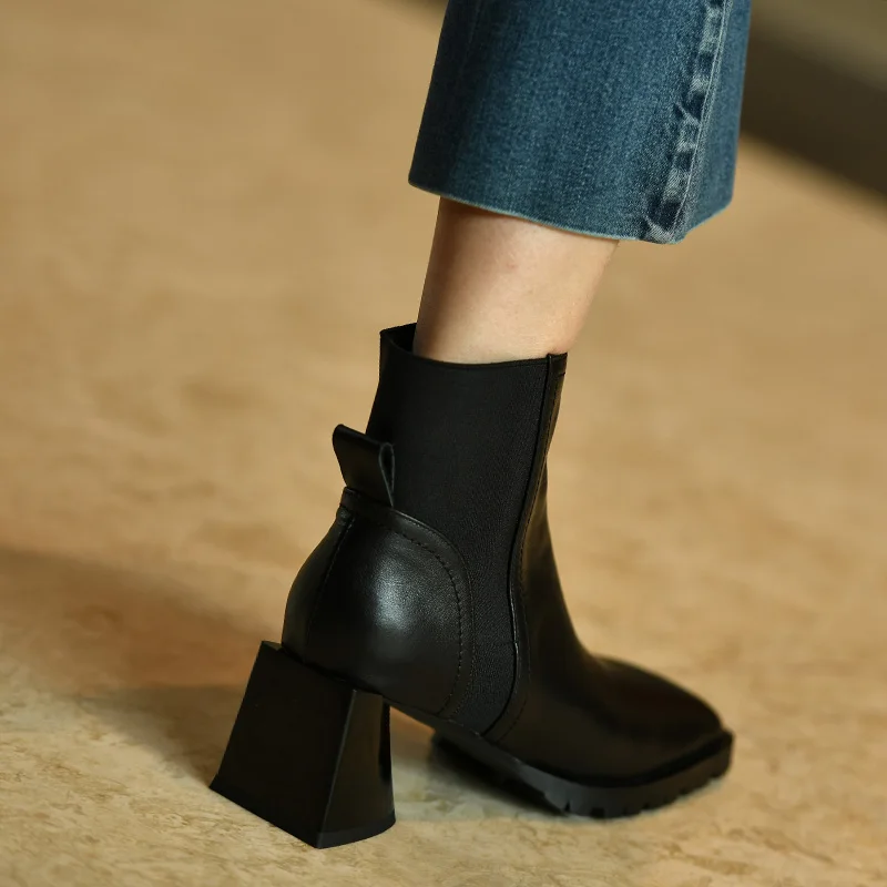 British Style Cowhide Real Leather Ladies Basic Shoes On Heel 6 CM Women's Ankle Boots Thick Square Heel Woman Short Boots
British Style Cowhide Real Leather Ladies Basic Shoes On Heel 6 CM Women's Ankle Boots Thick Square Heel Woman Short Boots