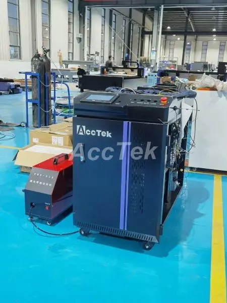 Fiber Laser 3 in 1 Multifunction Machine Iron Cutting and Welding and Cutting Stainless Steel 
Fiber Laser 3 in 1 Multifunction Machine Iron Cutting and Welding and Cutting Stainless Steel
