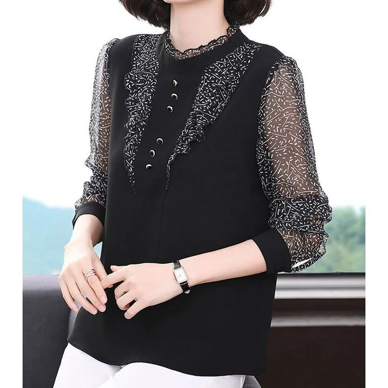 

Office Lady White Colour Line Printing Chiffon Thin O-Neck Agaric Lace T-Shirts Female Loose Button Spring Summer Black Spliced