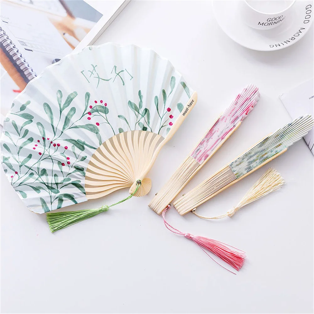 

Chinese Style Hand Held Fans Personalized Pattern Silk Bamboo Folding Fans Handheld Wedding Hand Fan Cool Bamboo Flower Fan