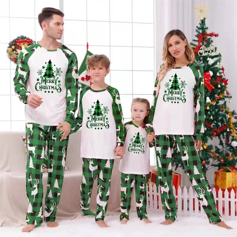 

2023 Christmas Family Matching Outfits Look Father Mother Kids Baby Pajamas Sets Daddy Mommy and Me Xmas Pj's Clothes Tops+Pants