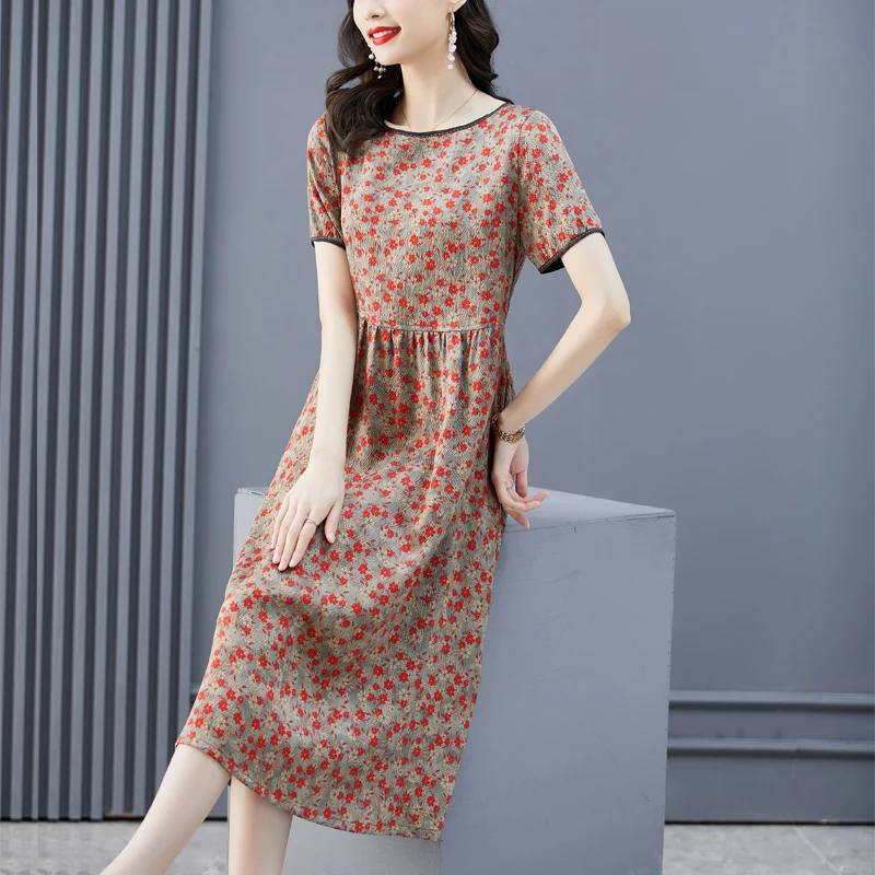 2023 New Fashion Silk Printed Dress Women's Summer Versatile Round Neck Short Sleeve Loose Fit Casual Holiday Dress Vestidos
2023 New Fashion Silk Printed Dress Women's Summer Versatile Round Neck Short Sleeve Loose Fit Casual Holiday Dress Vestidos