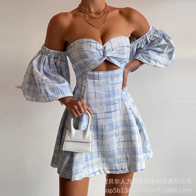 

2024 Spring/Summer New Women's Vacation Set Commuting Style Urban U-shaped Tie Short sleeved Printed Top+Shorts Set
