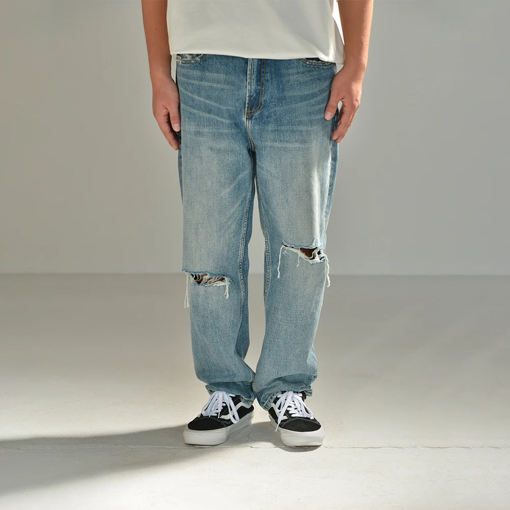 Designer Original Style High-End Loose Washed Ripped Loose Retro Men's Jeans Trousers
Designer Original Style High-End Loose Washed Ripped Loose Retro Men's Jeans Trousers