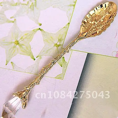 Antique Crystal Alloy Coffee Mini Spoon Vintage Tea Spoon Little Gift Exquisite Gold Branch Shape Kitchen Dining Bar Spoon
Antique Crystal Alloy Coffee Mini Spoon Vintage Tea Spoon Little Gift Exquisite Gold Branch Shape Kitchen Dining Bar Spoon